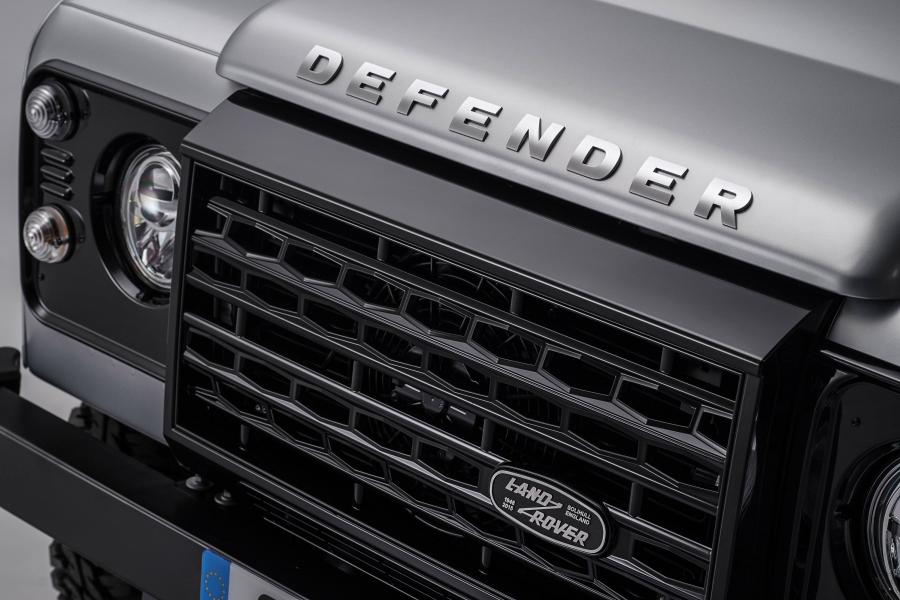  Land Rover Defender 90 2.000.000th 2015 года  (фото 12 из 19)